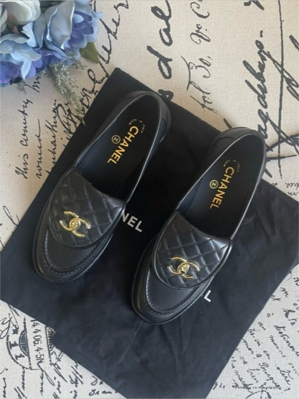 Chanel Quilted CC Turnlock Loafers 38 Black - Picture 6 of 10